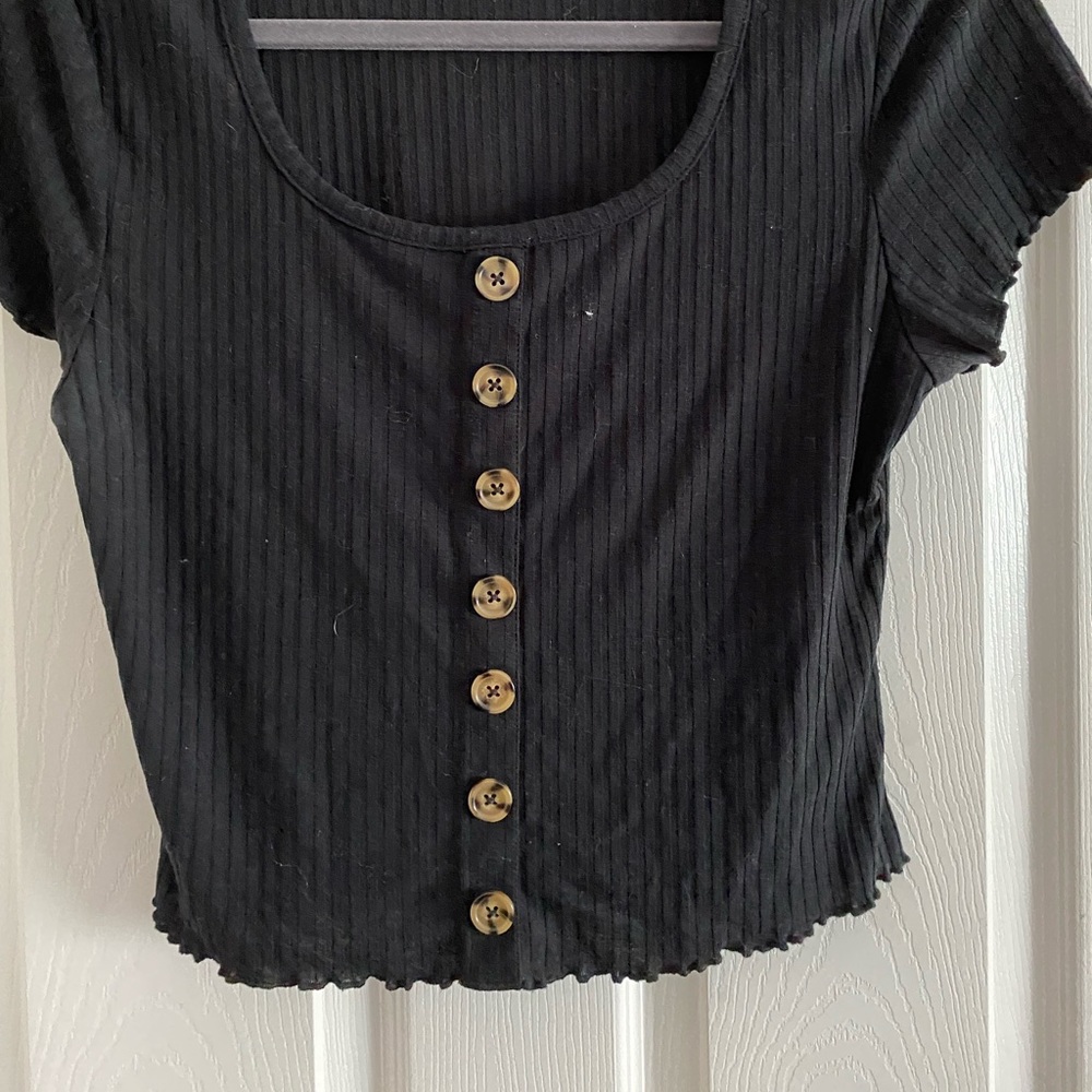 Black Teens Button Up Cropped Tee